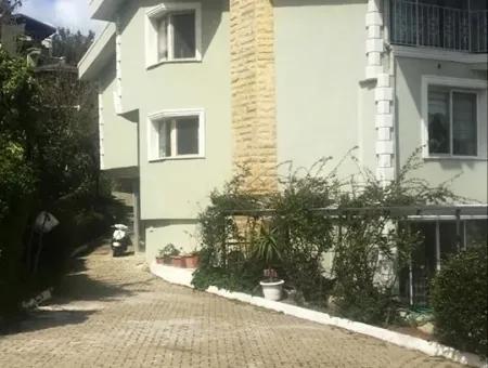 240 M2 4 Zimmer 2 Wohnzimmer Villa In Marmaris Beldibi Forex Mit Einem Garten Zum Verkauf.ein Olympisches Schwimmbecken.