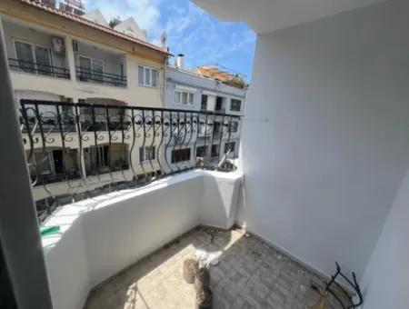 2 Zimmer1 Wohnzimmer, Innenküche, Mezat-Wohnung Zum Verkauf Im Zentrum Von Marmaris, 110 M2, In Der Nähe Des Meeres