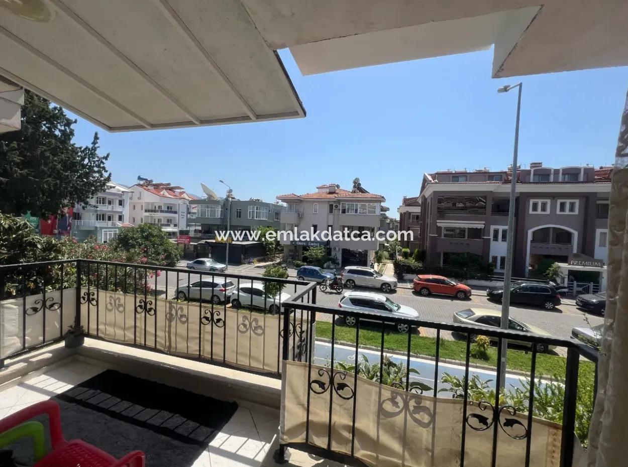 Marmaris Center 3 Rooms 1 Living Room Kitchen 140M2 Arakat Apartment For Sale Very Close To The Sea