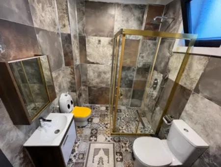 Marmaris Çetibeli Mahallesinde Tam Müstakil Yüzme Havuzlu 3 Oda 1 Salon 3 Banyo Ultra Lüks Günlük Kiralık Villa